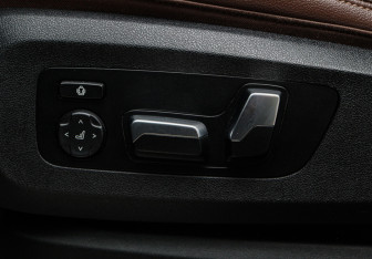 Подержанный автомобиль BMW X7 2019 года (23 фото)