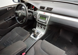 Подержанный автомобиль Volkswagen Passat Wagon 2008 года (9 фото)