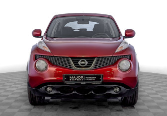 Подержанный автомобиль Nissan Juke 2013 года (2 фото)