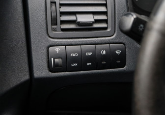 Подержанный автомобиль Hyundai Tucson 2008 года (15 фото)