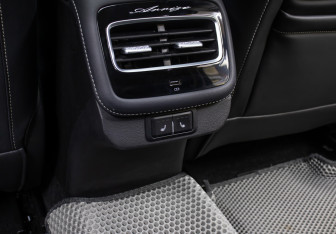 Подержанный автомобиль Chery Arrizo 8 2023 года (25 фото)