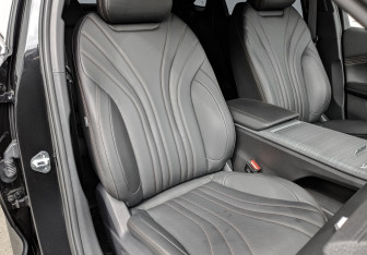 Подержанный автомобиль Geely Preface 2024 года (22 фото)