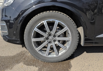 Подержанный автомобиль Audi Q7 2017 года (18 фото)