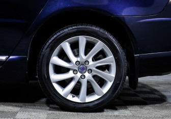 Подержанный автомобиль Volvo S80 2012 года (15 фото)