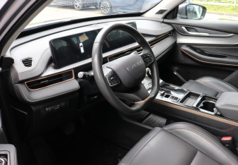 Подержанный автомобиль Exeed LX 2022 года (7 фото)