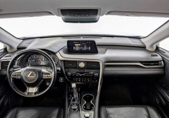 Подержанный автомобиль Lexus RX 2019 года (14 фото)