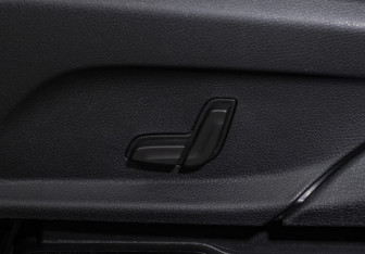 Подержанный автомобиль Mercedes-Benz GLC Coupe 2017 года (17 фото)