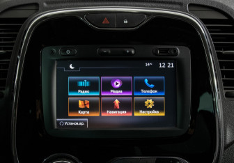 Подержанный автомобиль Renault Kaptur 2017 года (13 фото)