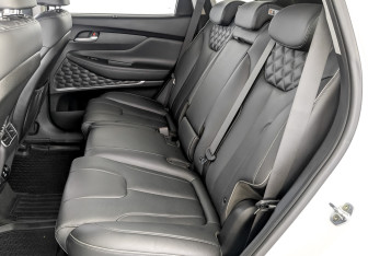 Подержанный автомобиль Hyundai Santa Fe 2022 года (12 фото)