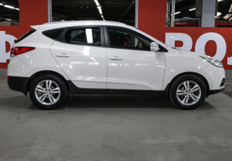 Подержанный автомобиль Hyundai ix35 2012 года (4 фото)