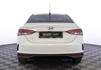 Подержанный автомобиль Hyundai Solaris Sedan 2021 года (6 фото)
