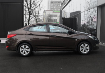 Подержанный автомобиль Hyundai Solaris Sedan 2015 года (4 фото)