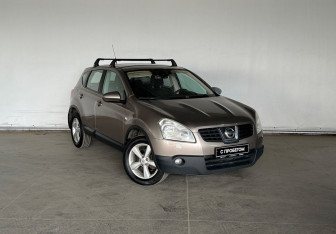 Подержанный автомобиль Nissan Qashqai 2009 года (3 фото)