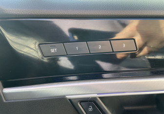 Подержанный автомобиль Volkswagen Touareg 2019 года (22 фото)