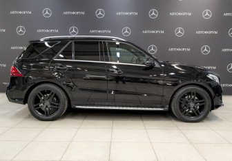 Подержанный автомобиль Mercedes-Benz GLE 2018 года (4 фото)