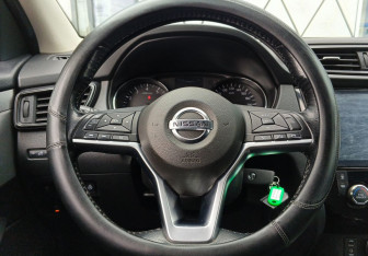 Подержанный автомобиль Nissan Qashqai 2021 года (12 фото)