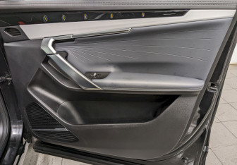 Подержанный автомобиль Geely Atlas 2024 года (19 фото)