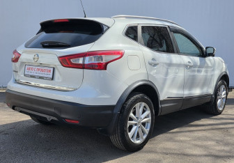Подержанный автомобиль Nissan Qashqai 2016 года (5 фото)