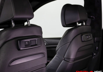 Подержанный автомобиль BMW X7 2020 года (23 фото)