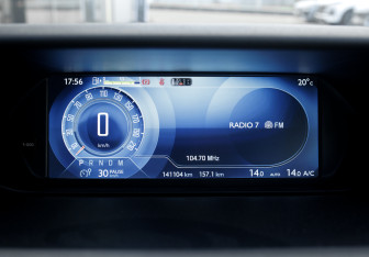 Подержанный автомобиль Citroen C4 Picasso 2016 года (20 фото)