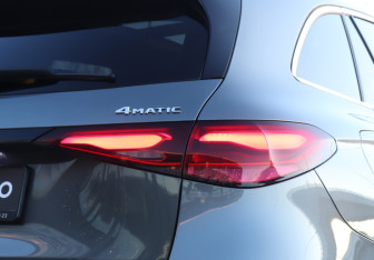 Подержанный автомобиль Mercedes-Benz GLC Coupe 2022 года (19 фото)