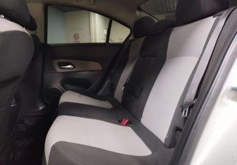 Подержанный автомобиль Chevrolet Cruze Sedan 2013 года (11 фото)