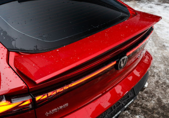 Подержанный автомобиль Changan UNI-V 2023 года (38 фото)