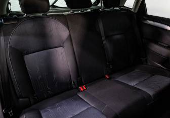 Подержанный автомобиль Citroen C4 Hatchback 2012 года (9 фото)