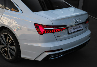 Подержанный автомобиль Audi A6 Sedan 2020 года (9 фото)