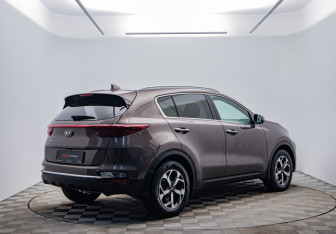 Подержанный автомобиль Kia Sportage 2018 года (5 фото)