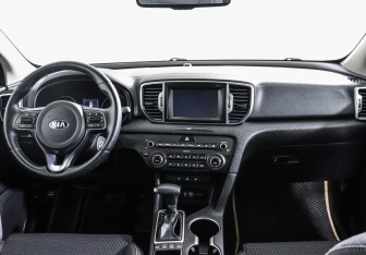 Подержанный автомобиль Kia Sportage 2016 года (7 фото)
