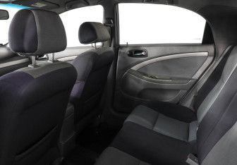 Подержанный автомобиль Chevrolet Lacetti Hatchback 2009 года (12 фото)