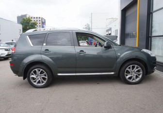 Подержанный автомобиль Citroen C-Crosser 2008 года (4 фото)