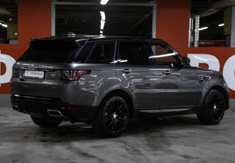 Подержанный автомобиль Land Rover Range Rover Sport 2018 года (5 фото)
