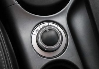 Подержанный автомобиль Mitsubishi Outlander 2010 года (11 фото)