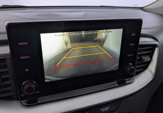 Подержанный автомобиль Kia Ceed Wagon 2020 года (26 фото)