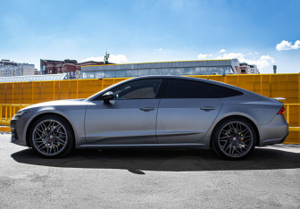 Подержанный автомобиль Audi A7 2018 года (8 фото)