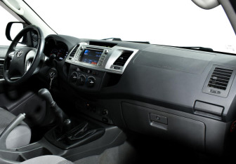 Подержанный автомобиль Toyota Hilux 2012 года (5 фото)