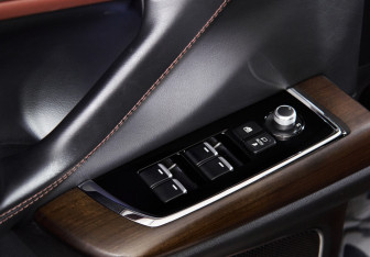 Подержанный автомобиль Mazda CX-9 2019 года (17 фото)