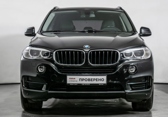 Подержанный автомобиль BMW X5 2016 года (2 фото)