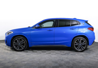 Подержанный автомобиль BMW X2 2021 года (8 фото)