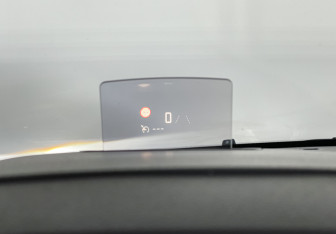 Подержанный автомобиль Peugeot Traveller 2022 года (17 фото)