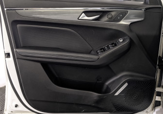 Подержанный автомобиль Haval Jolion 2023 года (19 фото)