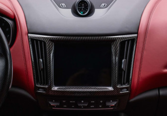 Подержанный автомобиль Maserati Levante 2017 года (14 фото)
