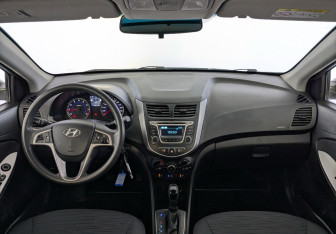 Подержанный автомобиль Hyundai Solaris Sedan 2016 года (14 фото)