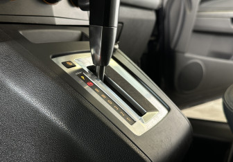 Подержанный автомобиль Opel Zafira Compactvan 2007 года (18 фото)