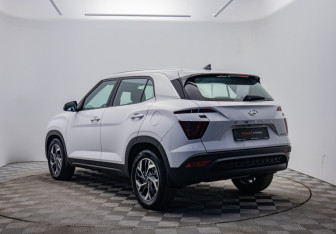 Подержанный автомобиль Hyundai Creta 2021 года (7 фото)