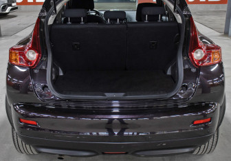 Подержанный автомобиль Nissan Juke 2013 года (10 фото)