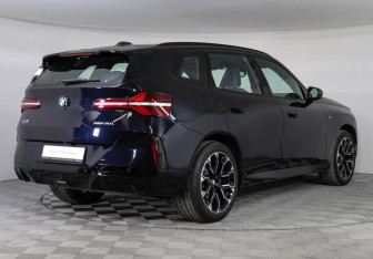 Новый BMW X3 2025 (2 фото)