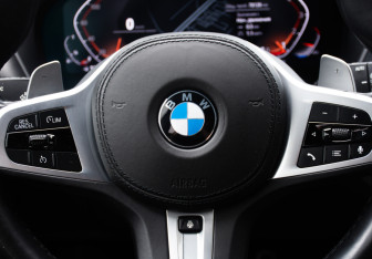 Подержанный автомобиль BMW X3 2021 года (20 фото)